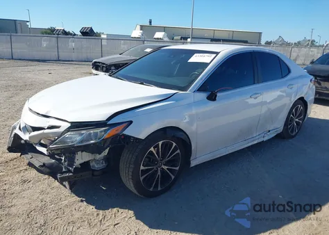 2018 Toyota Camry Se z USA, uszkodzony, nr VIN 4T1B11HK8JU605651